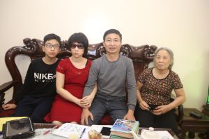 Gia đình của tác giả Dư Phương Liên