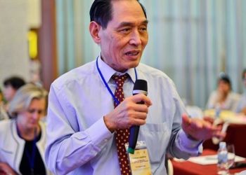 GS.TS. Nguyễn Bá Đức: “Khi không làm được gì nữa thì làm thơ”