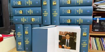 Sập hầm, sập cả tình người